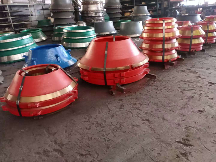 Microalloy crusher liners